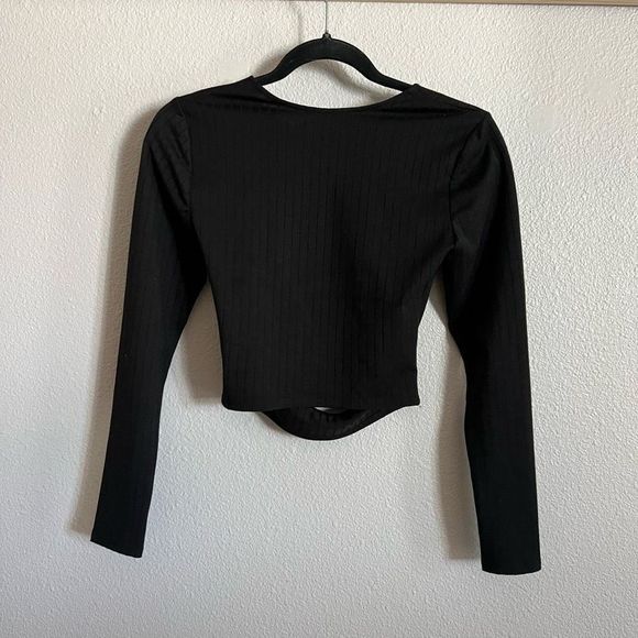 Lovers + Friends Clea Ribbed Long Sleeve Crop Top - Picture 3 of 6